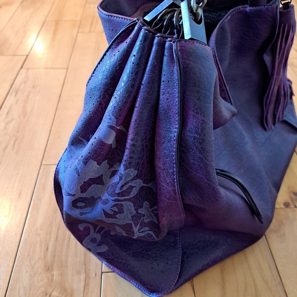 Moda Luxe Hobo Boho Style Vegan Leather Purse Bag Washed Plum w/ Tassel Accents - Picture 6 of 15